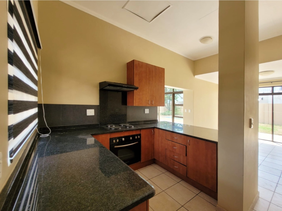 To Let 3 Bedroom Property for Rent in Kosmos North West